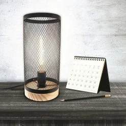 Coupon ✔️ The Home Deco Factory Lampe cylindre grille en métal noir et bois 🔔 -Atmosphera Soldes 3482731298890 2
