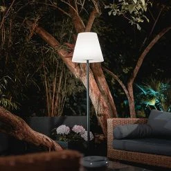 Vente flash 🥰 Lampadaires solaires EZIlight® Solar lamp xl - Pack de 2 lampes 🤩 9 Vente flash 🥰 Lampadaires solaires EZIlight® Solar lamp xl - Pack de 2 lampes 🤩 -Atmosphera Soldes 3760190146489 2