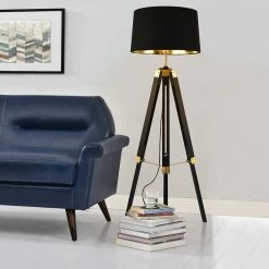 Budget ⌛ Lampadaire Design Lampe à Pied Trépied avec Pieds en Bois et Métal Abat-Jour en Tissu E27 Hauteur 145 cm Bois Clair Chrome Blanc [lux.pro] 🤩 -Atmosphera Soldes 4059438164095 4