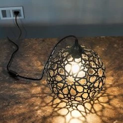 Les meilleures critiques de 🎁 HOMEMANIA Lampe de Bureau Seljuk - Noir - 25 x 25 x 28 cm ✔️ -Atmosphera Soldes 8681847177395 3